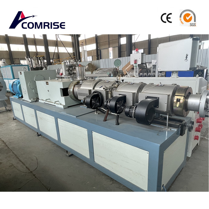 خط إنتاج أنابيب PVC 50-250 مم على وشك الانتهاء